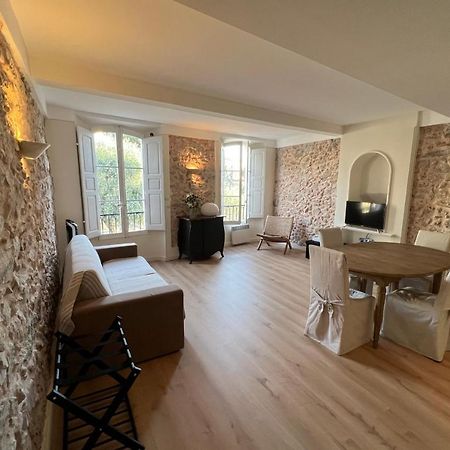 C054-Bel Appartement Lumineux Au Coeur Du Suquet Cannes Exteriör bild