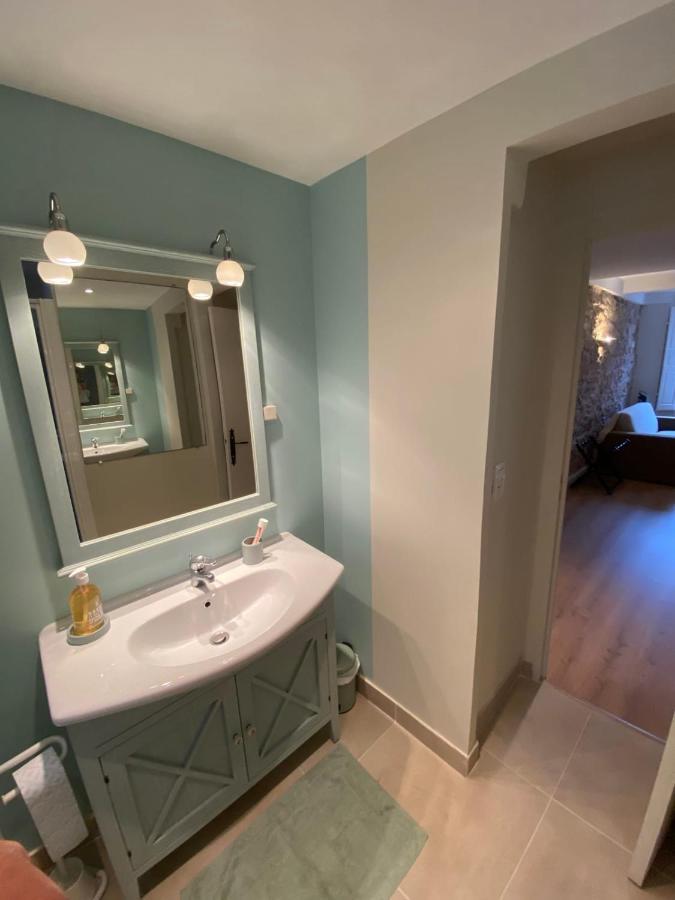 C054-Bel Appartement Lumineux Au Coeur Du Suquet Cannes Exteriör bild